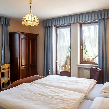 St Hubert Hotel